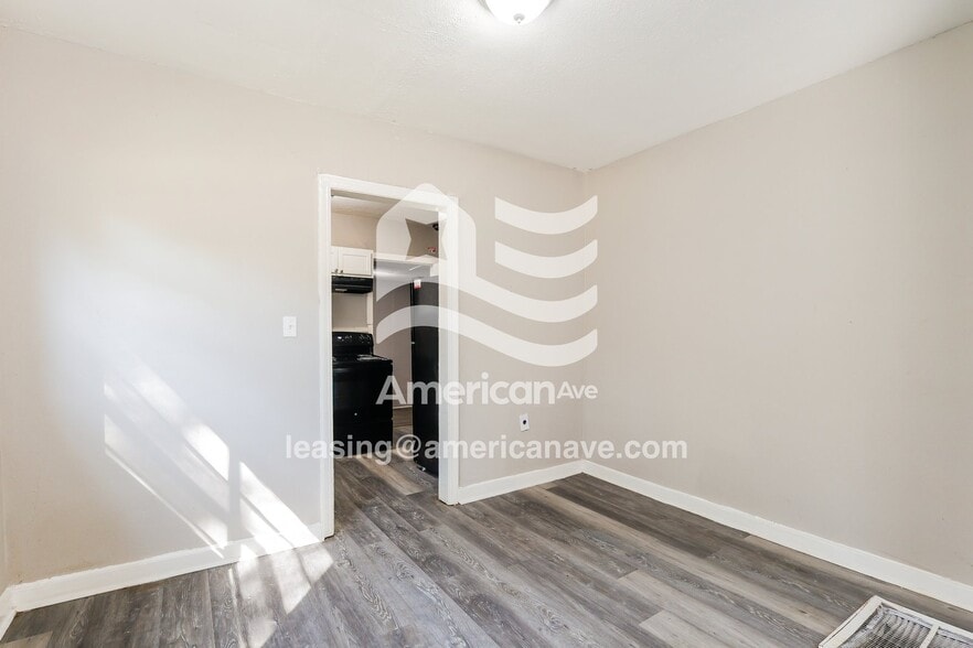 Building Photo - 732 Willaneel Dr