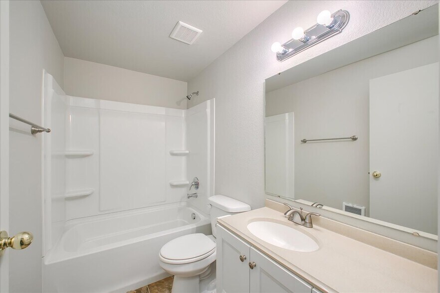 Building Photo - 2376 W Panama St