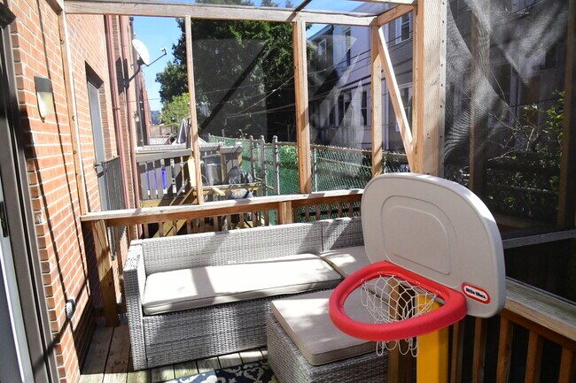 Enclosed Deck - 6256 Osage Ave