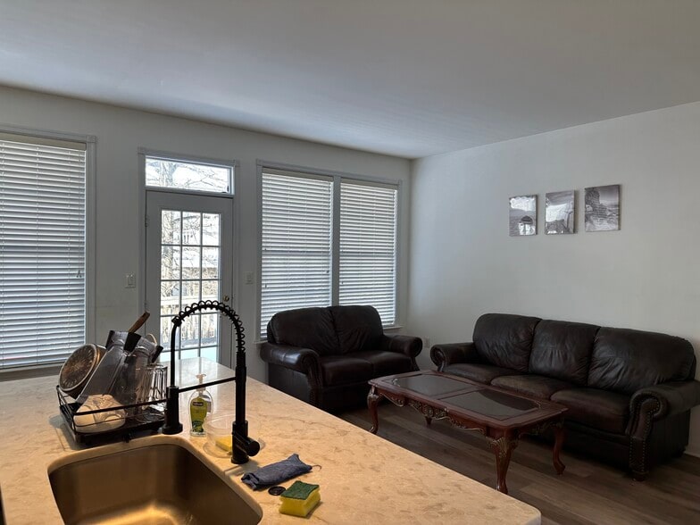 Building Photo - 4122 Dallas Hutchison St