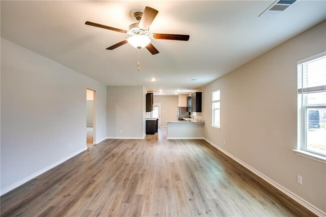 Building Photo - 104 Mount Vernon Way