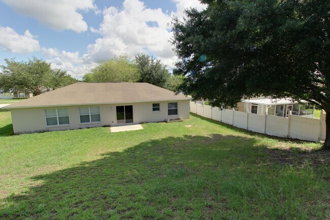 Building Photo - 13118 Pinyon Dr