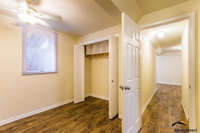 Building Photo - 527 Moro St