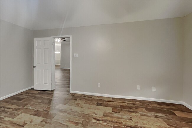 Building Photo - 16803 Cobbler Crossing Dr
