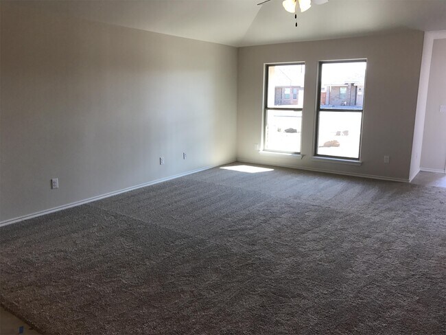 Building Photo - 1605 Wrangler Ln