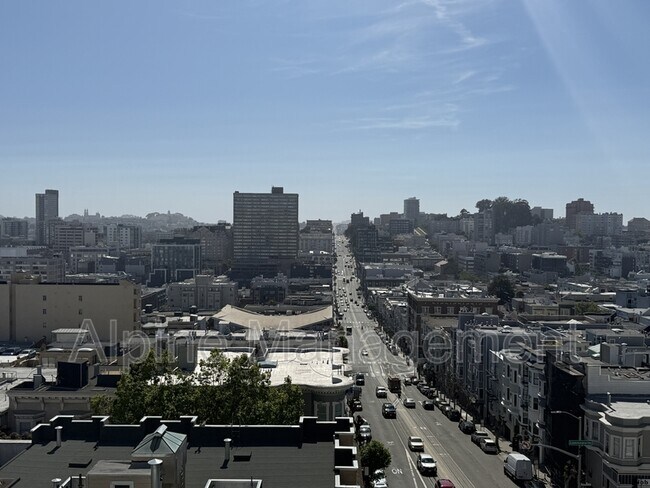 Building Photo - 1255 California St