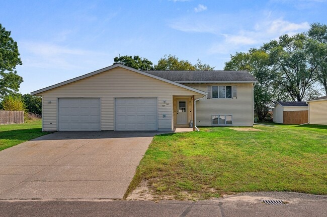 Building Photo - Cardinal Ave