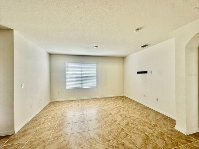 Building Photo - 273 St Georges Cir