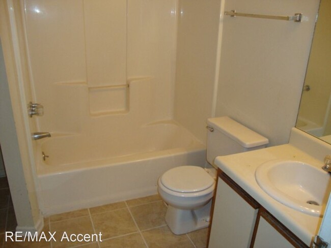 Building Photo - 3 br, 2 bath House - 930 Piercefield