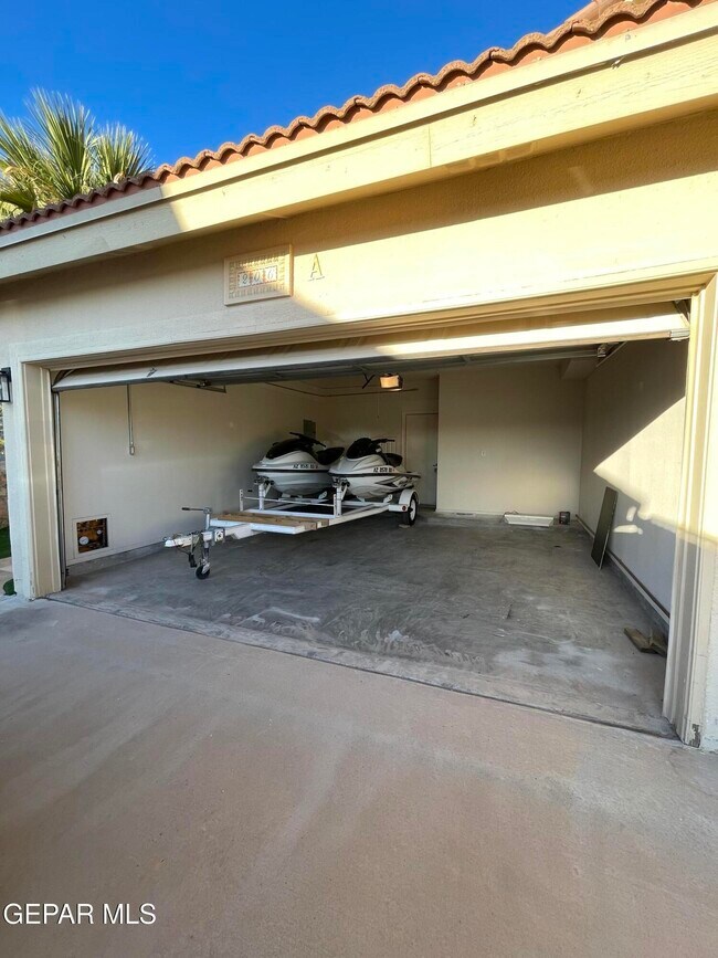 Building Photo - 206 Vic Clark Ct