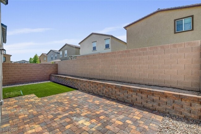 Building Photo - 8929 Pebble Sand St