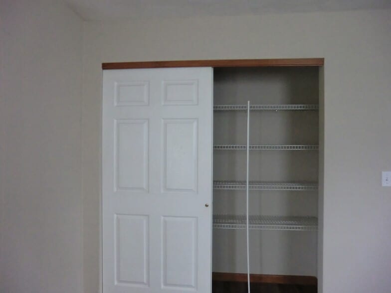 Building Photo - 211 Autumn Pine Dr