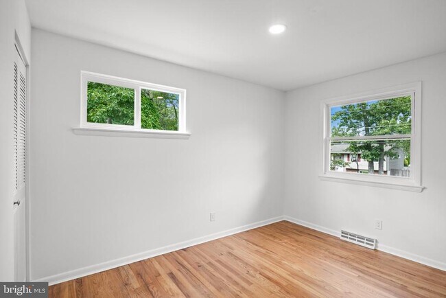 Building Photo - 408 California Trail