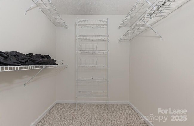 Building Photo - 110 Mendover Dr