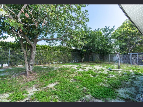 Building Photo - 2634 W 28th St