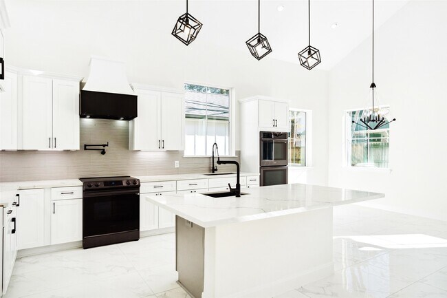 Building Photo - 75 Wick Willow Rd