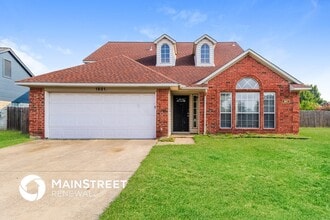 Building Photo - 1801 Spanish Trail