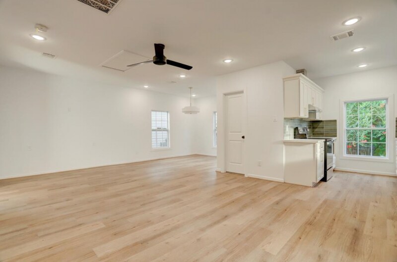 Building Photo - 808 Oakhurst St