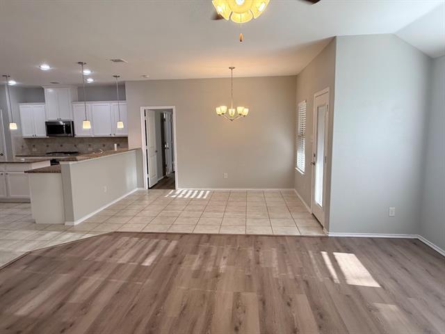 Building Photo - 516 Rustic Oak Ln