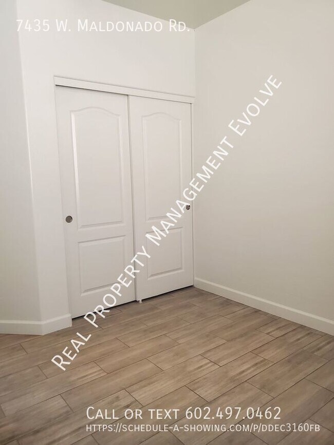 Building Photo - Modern and Elegant Rental Home in Laveen, ...