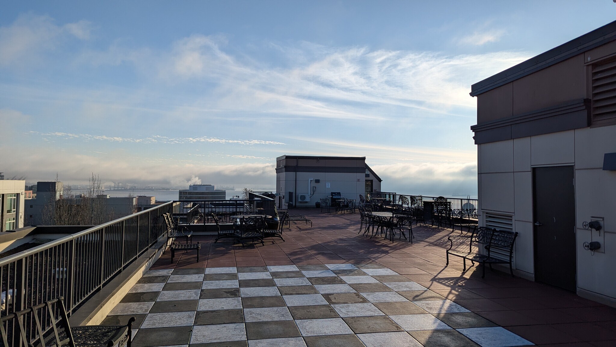 Building Photo - 323 Queen Anne Ave N