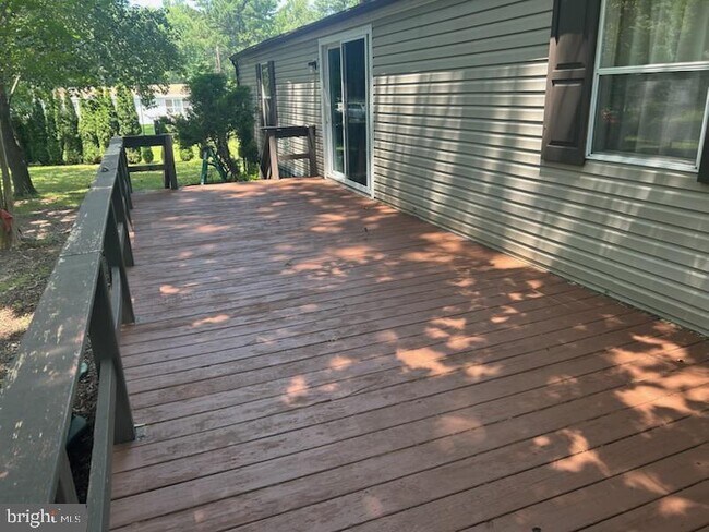 Building Photo - 22927 Cypress Dr