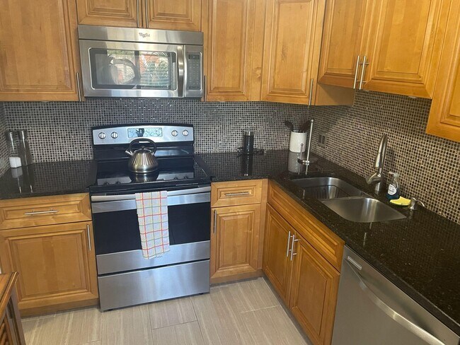 Building Photo - 4539 Luxemburg Ct
