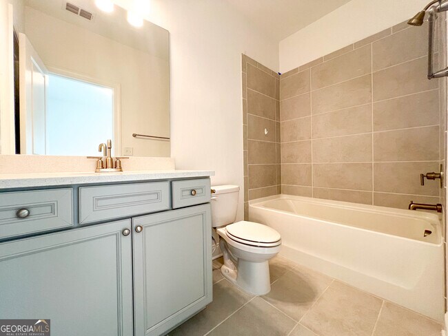 Building Photo - 6605 Beacon Dr