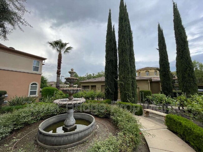 Building Photo - 1900 Danbrook Dr