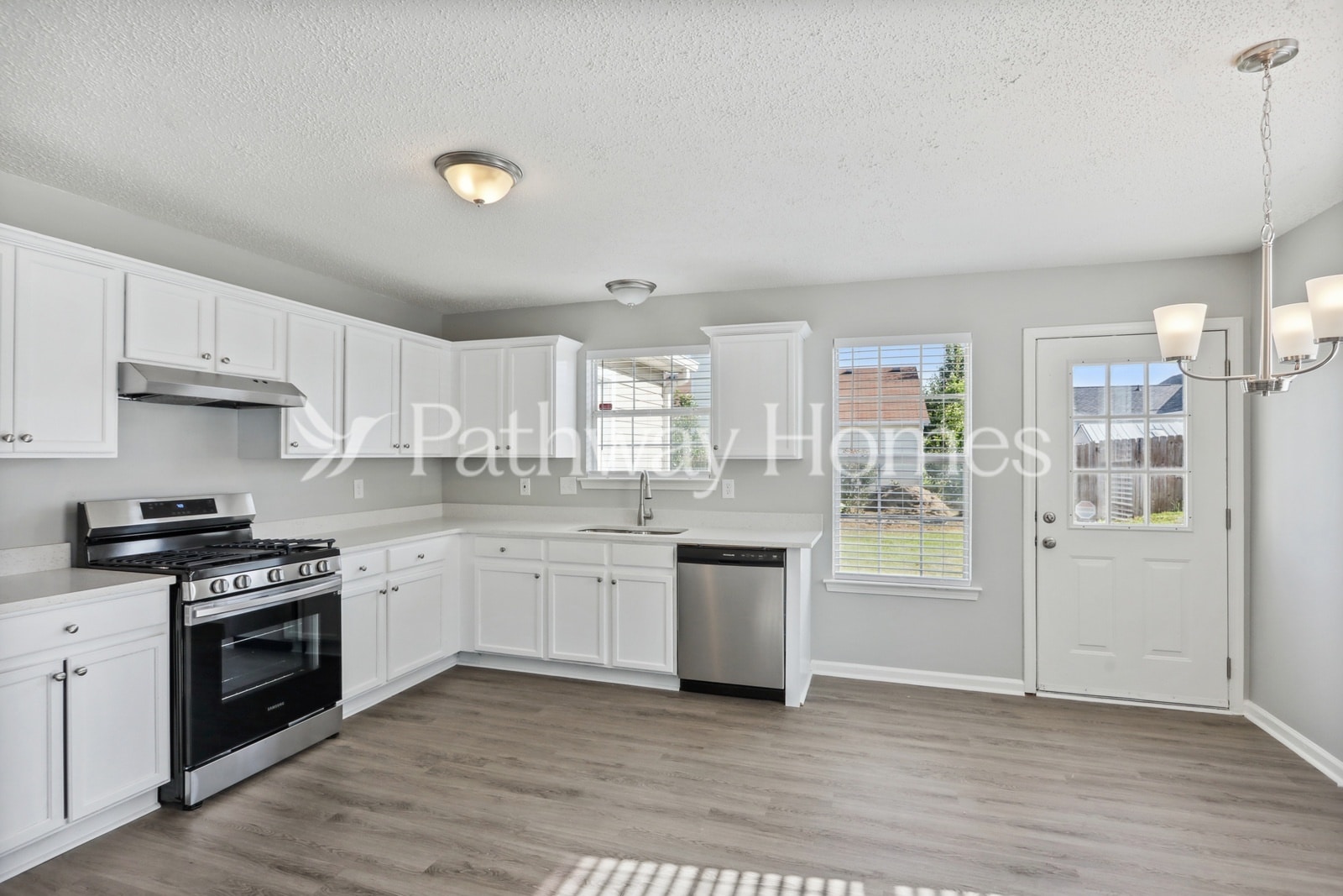 Building Photo - 449 Eagles Nest Way