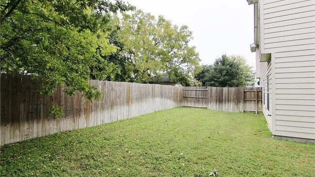 Building Photo - 1270 Hillcrest Dr