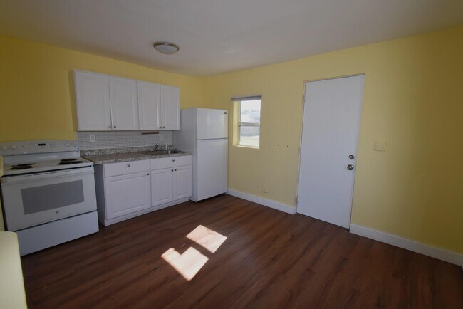 Building Photo - 2603 Booker St