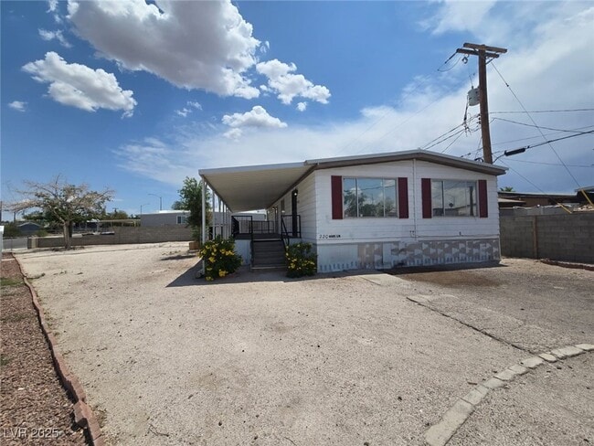 Building Photo - 220 Hopi Ln