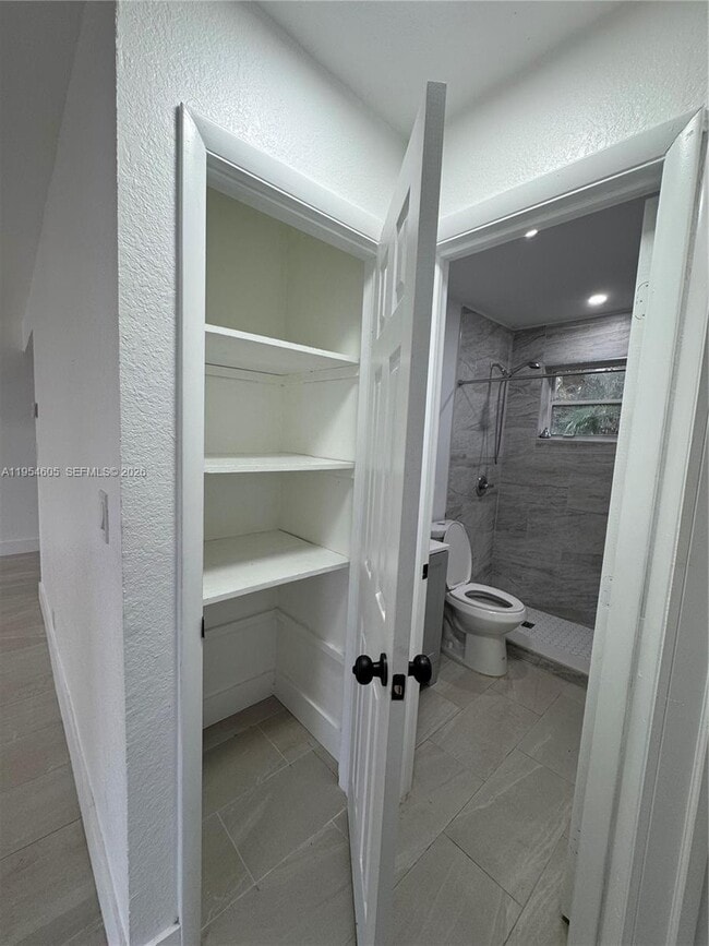 Building Photo - 6304 Buchanan St