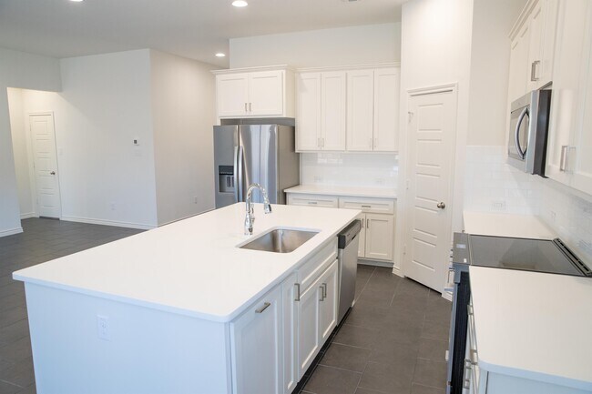 Building Photo - 2925 Gordon Ave