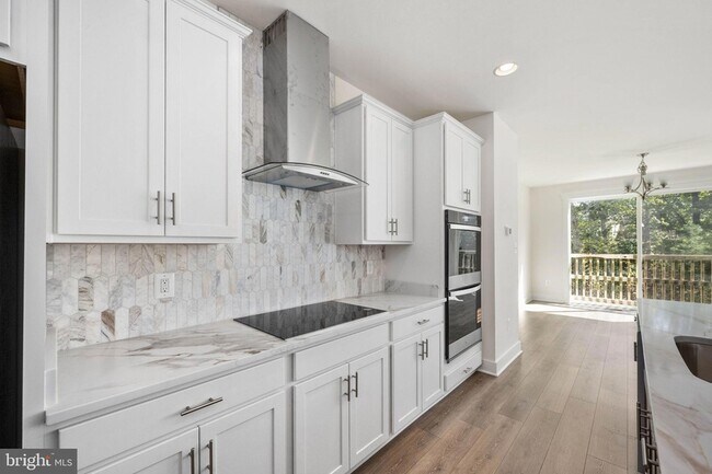 Building Photo - 356 Evermore Ln