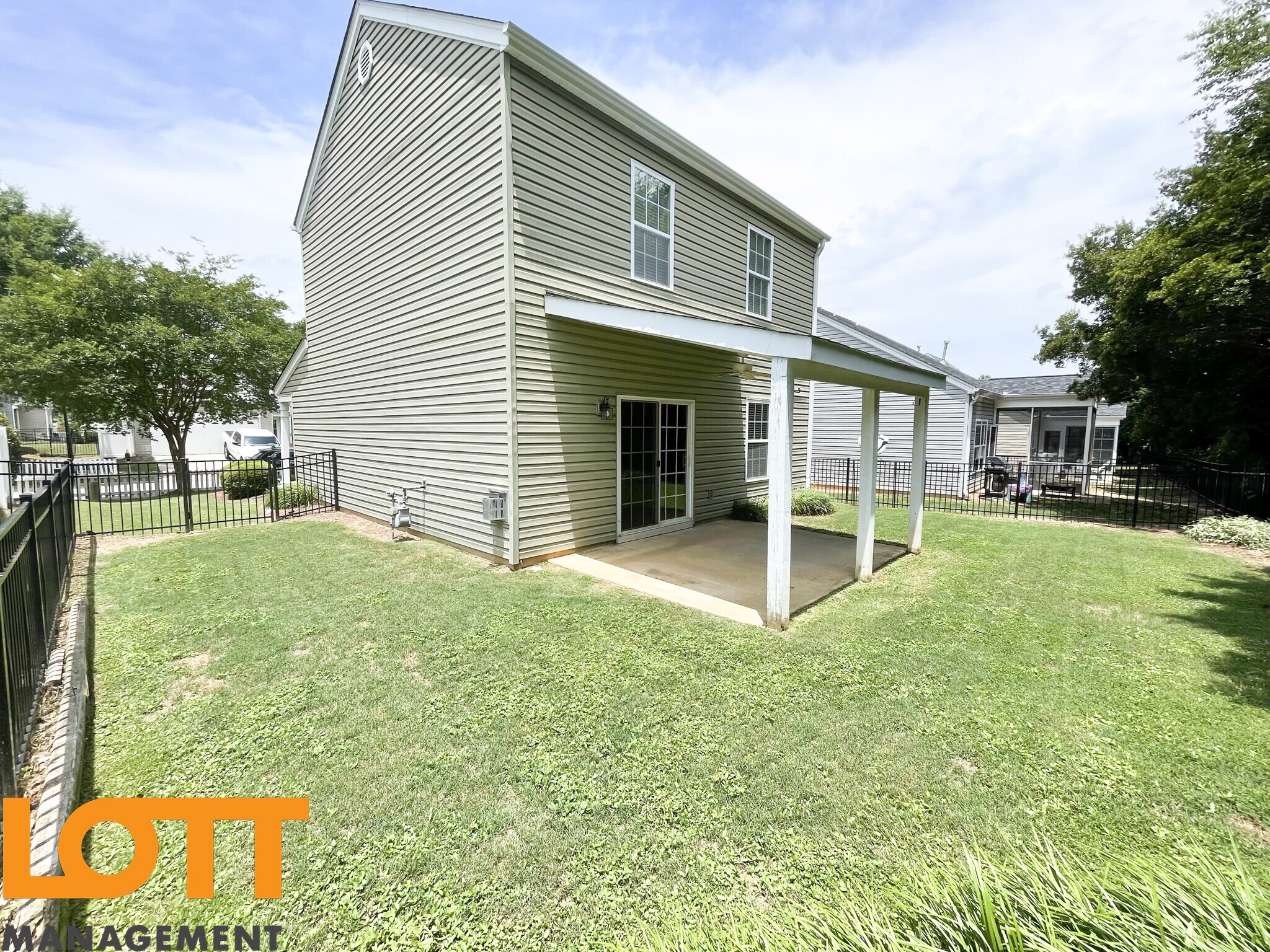 Building Photo - 108 Pin Oak Ct