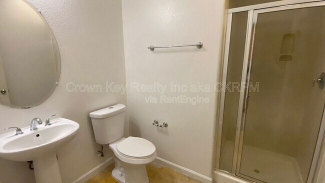 Building Photo - 2978 Jackson Ave