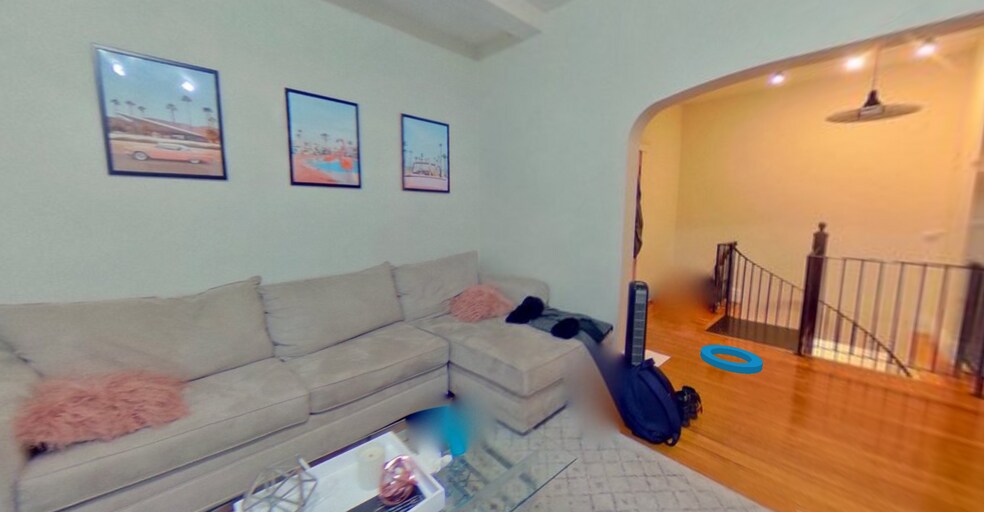 Building Photo - 22 Euston St