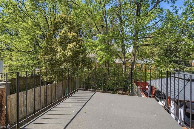 Building Photo - 1261 Clydesdale Ln