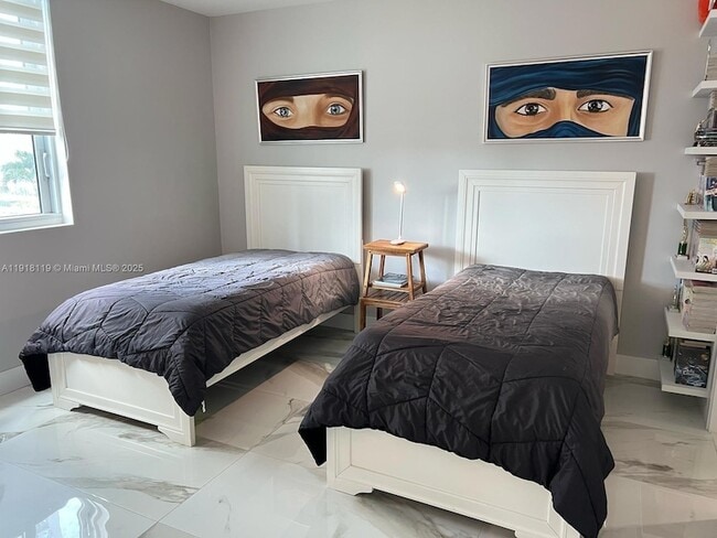 Building Photo - 55 SE 6th St