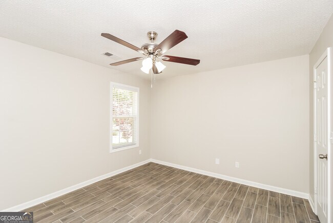 Building Photo - 66 Olde Town Way