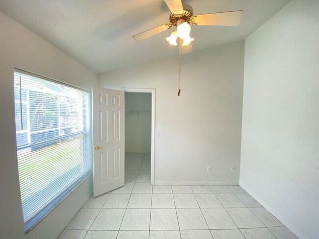 Building Photo - 3310 Crystal Creek Blvd