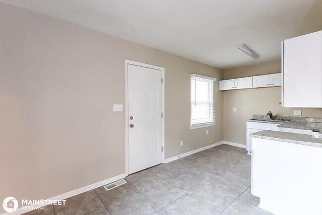 Building Photo - 7403 E 49TH TERR, Kansas City, MO 64129