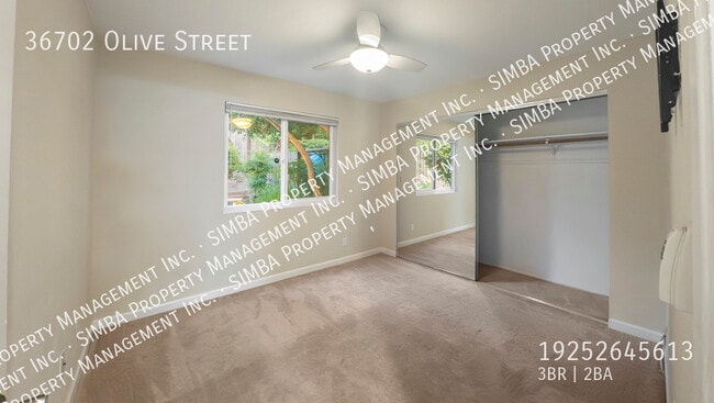 Building Photo - 36702 Olive St