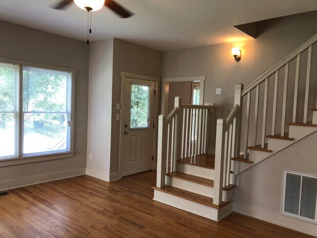 Building Photo - PRE-LEASING FOR AUGUST 2026!
