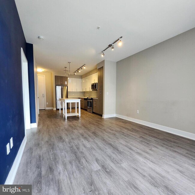Building Photo - 145 Riverhaven Dr