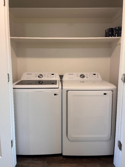 Building Photo - 200 1200 S