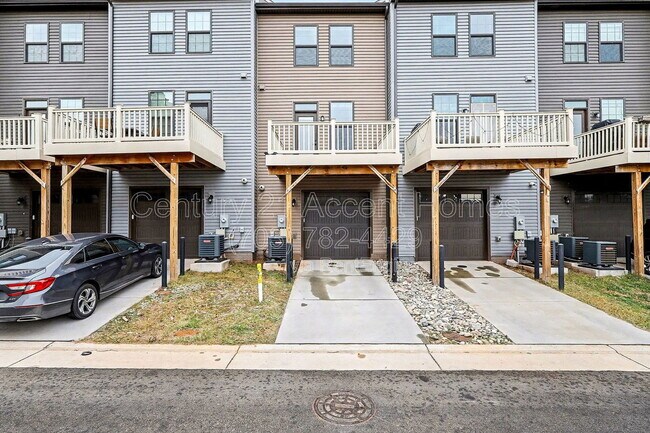 Building Photo - 2654 Jetstream Rd