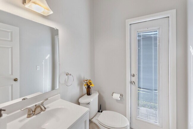 Building Photo - 29704 Eagle Station Dr